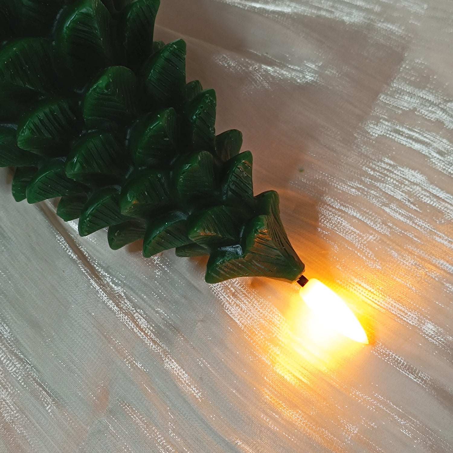 Christmas Tree Remote Control Flameless Candles for Chritsmas Gift Home Decor 2pcs